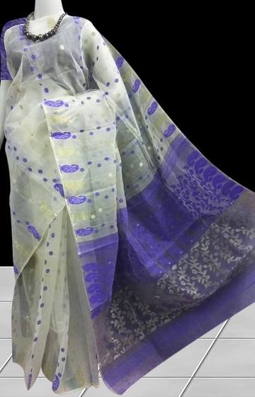 Get 10 percent  Discount On All Jamdani Saree .