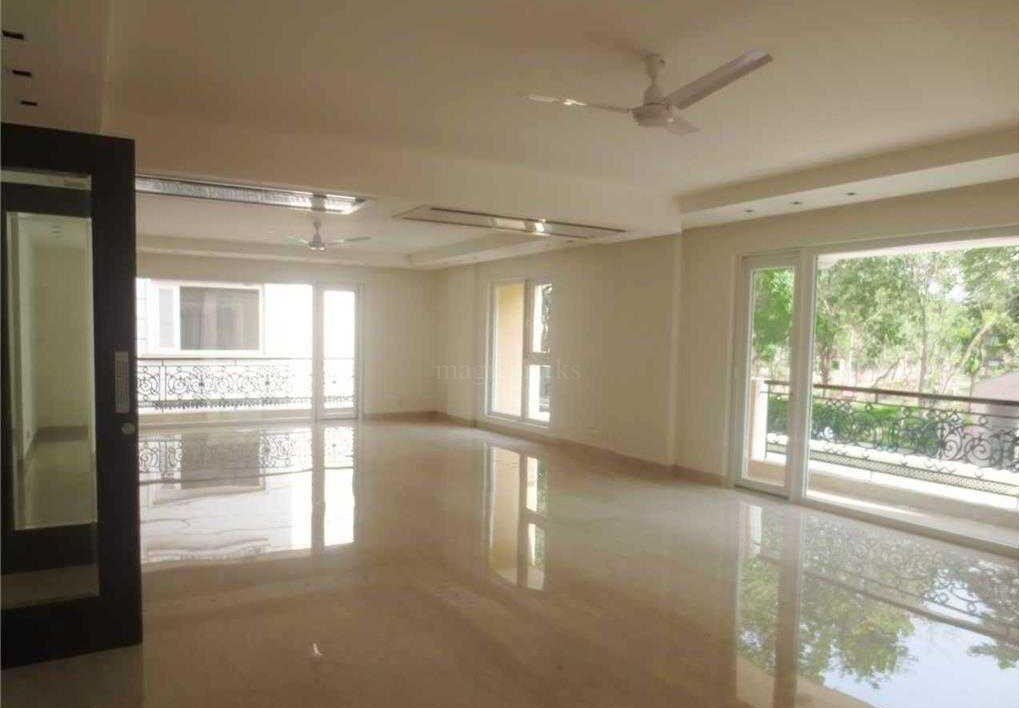 5 BHK Builder Floor sale in Westend Second Floor