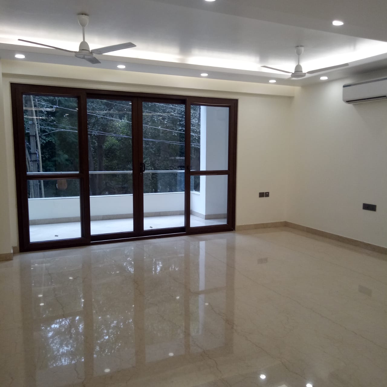 Brand new 3 BHK Flat in Anand Niketan