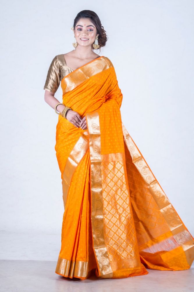 Best offer on South Silk Sarees online from Banarasi Niketan