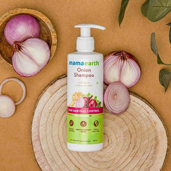 Mamaearth Onion Hair Fall Shampoo for Hair Growth & Hair Fall Control, with Onion Oil & Plant Keratin 250ml