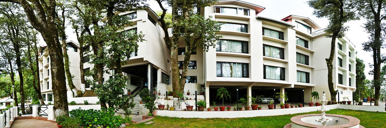 Book the Deluxe Hotels in Dalhousie at lowest price