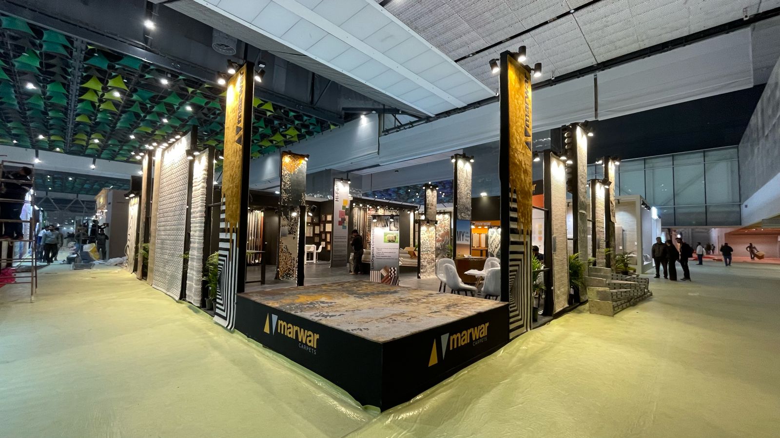 Custom Booth Designs for Experiential Marketing Success at Trade Shows